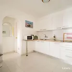 Casa Esmeralda - Monsenor Apts *